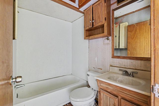 531 E Day Street, Denison, TX 75021