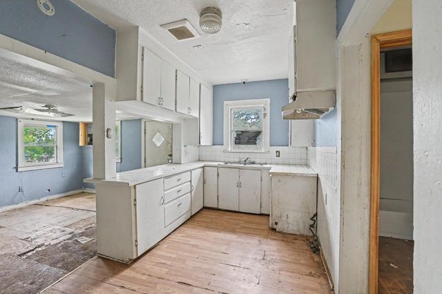 531 E Day Street, Denison, TX 75021