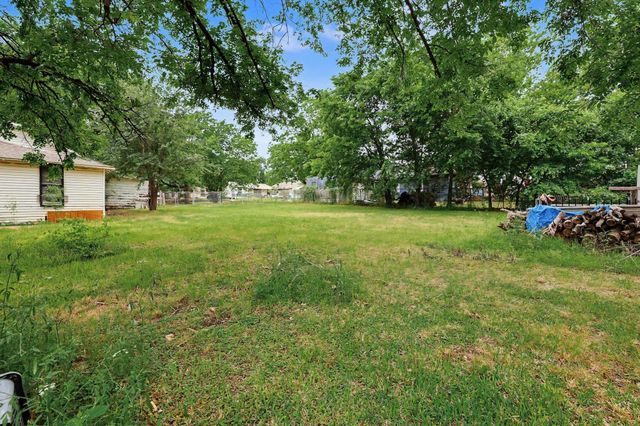 531 E Day Street, Denison, TX 75021