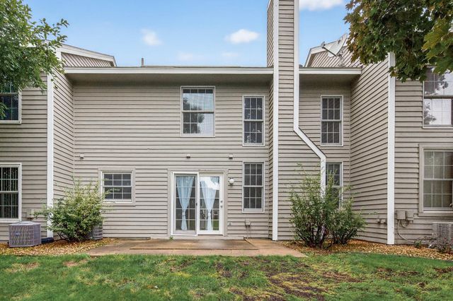 8042 Belair Lane, Eden Prairie, MN 55347