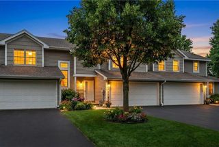 8042 Belair Lane, Eden Prairie, MN 55347
