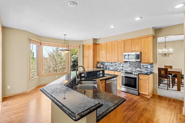 1517 Covington Lane, Eagan, MN 55122