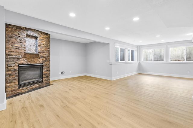 1517 Covington Lane, Eagan, MN 55122