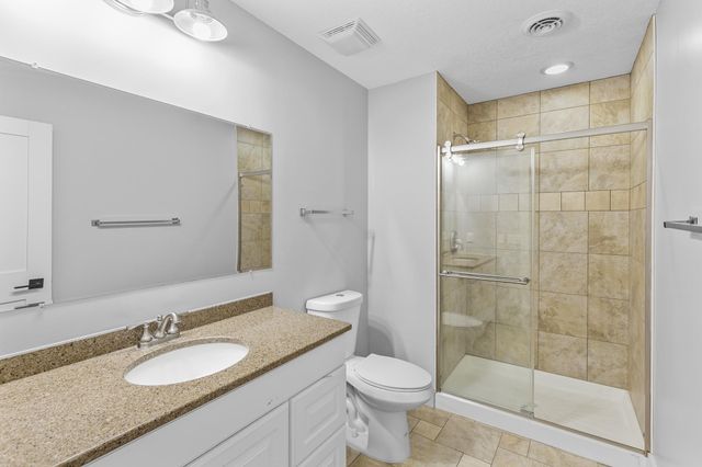 1517 Covington Lane, Eagan, MN 55122