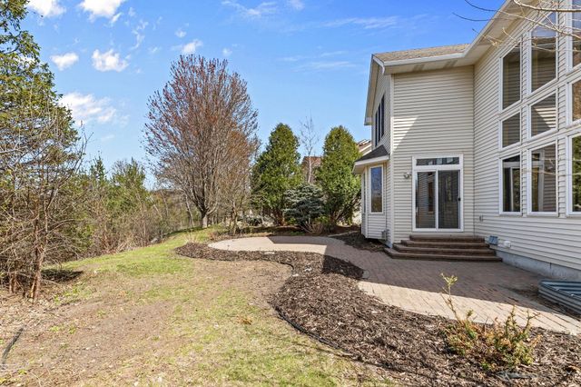 1517 Covington Lane, Eagan, MN 55122