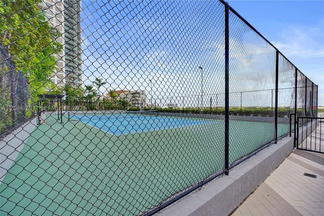 121 NE 34th St 2310, Miami, FL 33137
