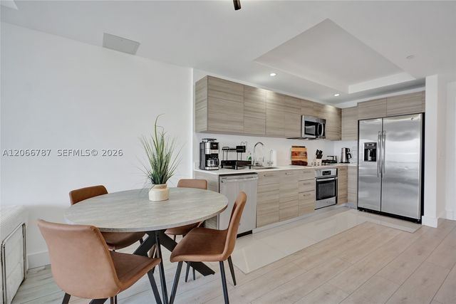 121 NE 34th St 2310, Miami, FL 33137