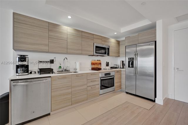 121 NE 34th St 2310, Miami, FL 33137