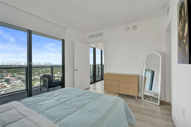 121 NE 34th St 2310, Miami, FL 33137