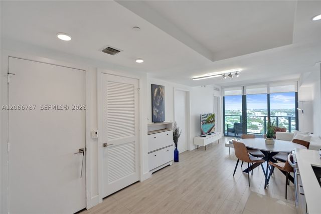 121 NE 34th St 2310, Miami, FL 33137