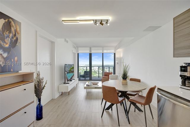 121 NE 34th St 2310, Miami, FL 33137