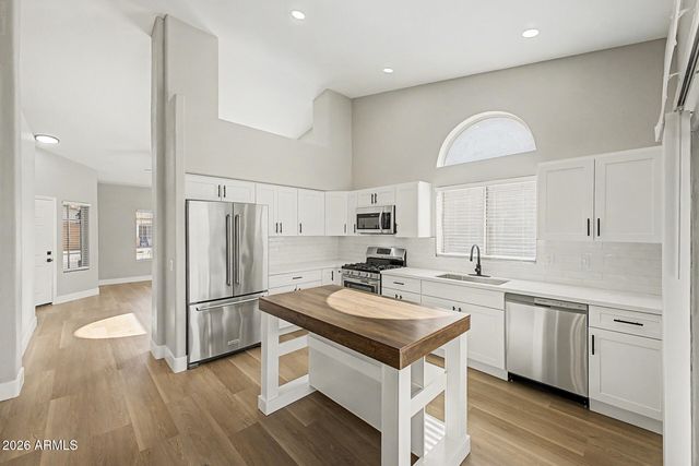 1750 E GARY Drive, Chandler, AZ 85225