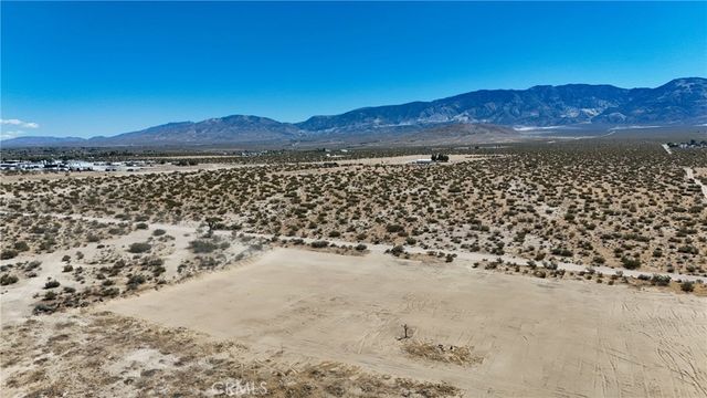 731 Sunset Road, Lucerne Valley, CA 92356