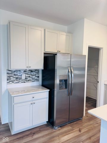 19368 Bald Cypress Court, Noblesville, IN 46062