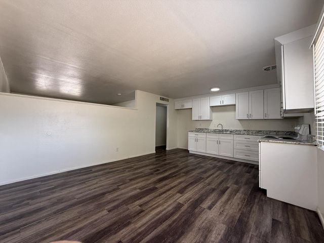 6523 W Weldon Avenue, Phoenix, AZ 85033