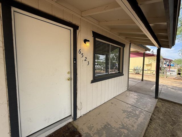 6523 W Weldon Avenue, Phoenix, AZ 85033