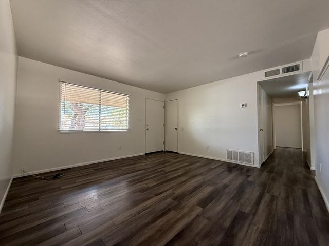 6523 W Weldon Avenue, Phoenix, AZ 85033