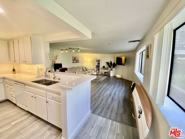 2910 Neilson Way 604, Santa Monica, CA 90405