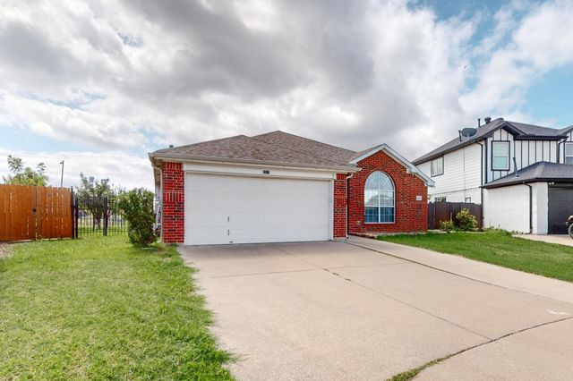 2217 Sophie Lane, Arlington, TX 76010