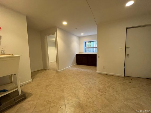 104-27 38th Avenue 1B, Corona, NY 11368