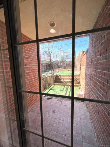 104-27 38th Avenue 1B, Corona, NY 11368