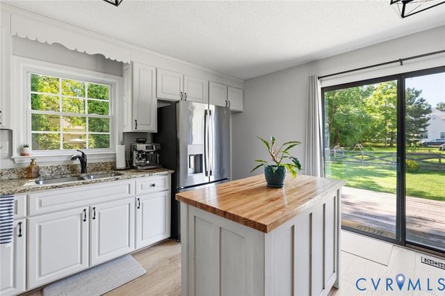 10744 Brookley Rd, Glen Allen, VA 23060