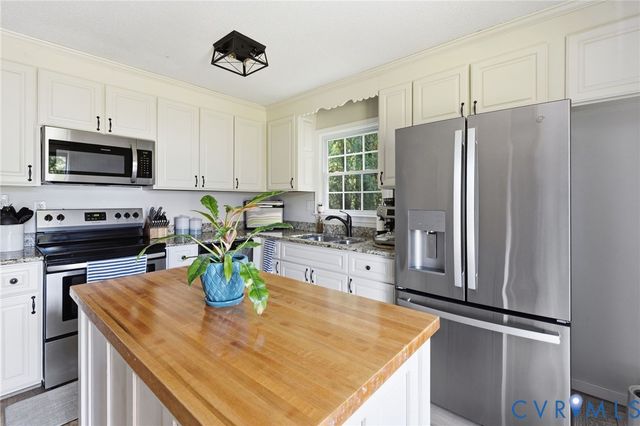 10744 Brookley Rd, Glen Allen, VA 23060