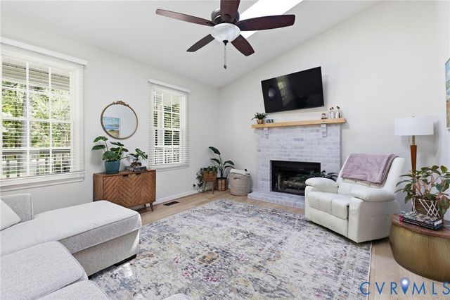 10744 Brookley Rd, Glen Allen, VA 23060