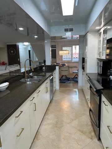 20941 NE 37th Ct, Aventura, FL 33180