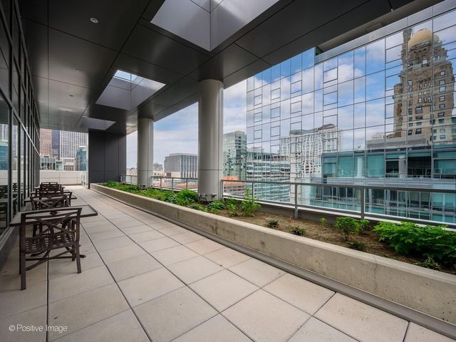 160 E ILLINOIS Street 1604, Chicago, IL 60611