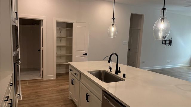 215 Amaranth Way, Richmond, TX 77406