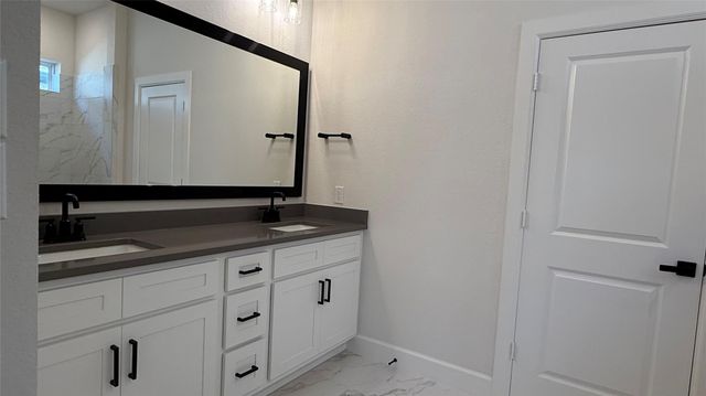 215 Amaranth Way, Richmond, TX 77406