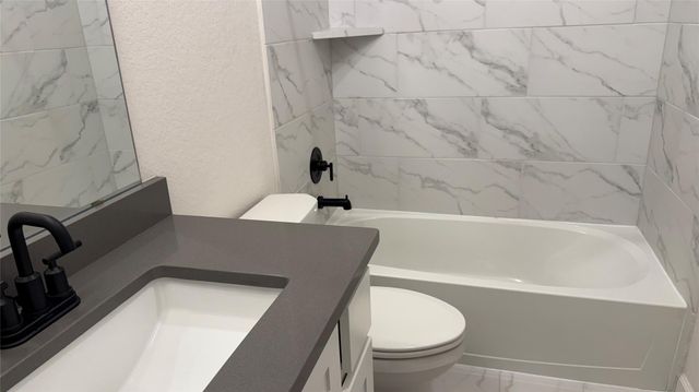 215 Amaranth Way, Richmond, TX 77406