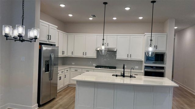 215 Amaranth Way, Richmond, TX 77406