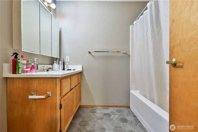 1722 56th Avenue NE, Tacoma, WA 98422