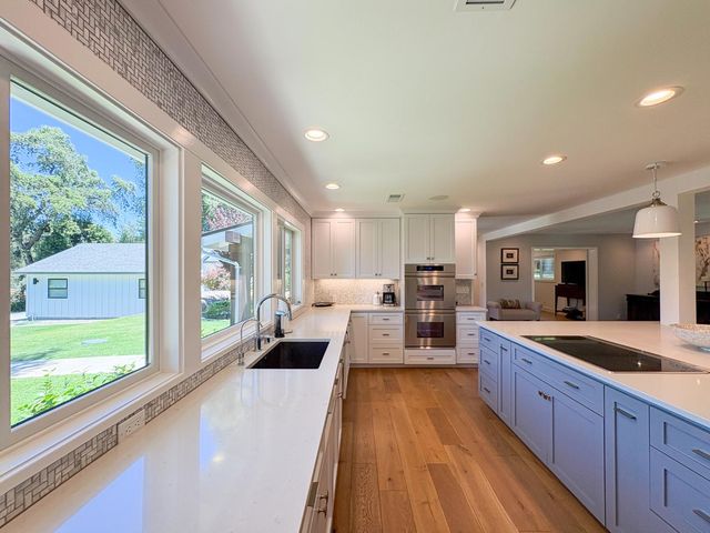 9004 Tudsbury Rd, Loomis, CA 95650