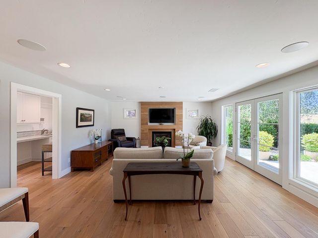 9004 Tudsbury Rd, Loomis, CA 95650