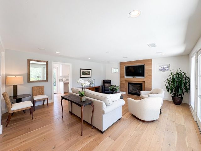 9004 Tudsbury Rd, Loomis, CA 95650