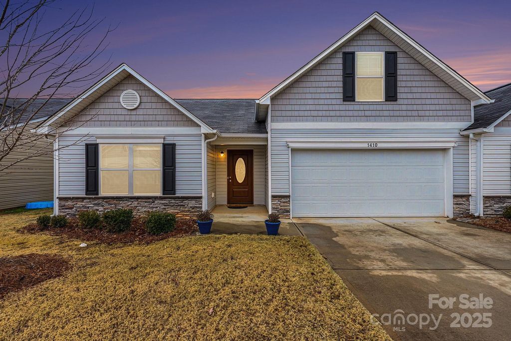 1410 Amberlight Circle, Salisbury, NC 28144