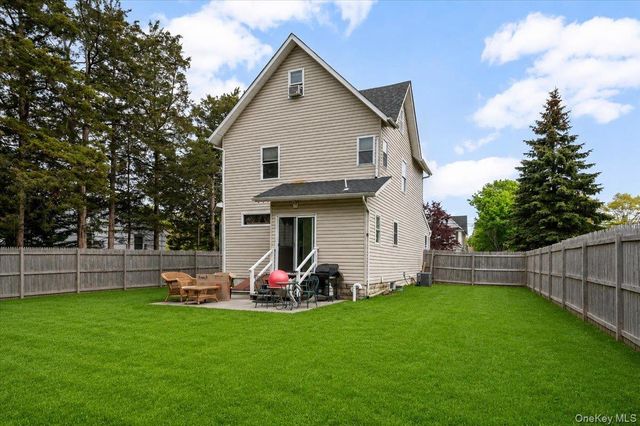 56 Sycamore Street, Patchogue, NY 11772