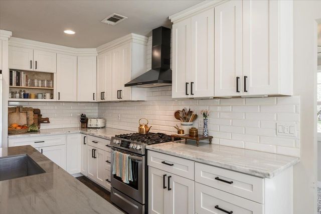 4963 Del Haven Rd, Placerville, CA 95667