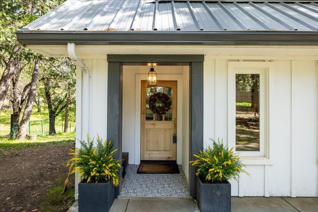 4963 Del Haven Rd, Placerville, CA 95667