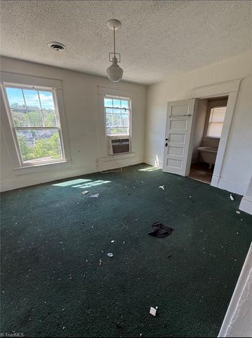1420 W 4Th Street, Winston-salem, NC 27101
