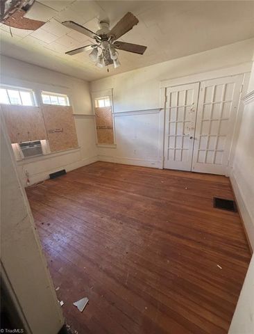 1420 W 4Th Street, Winston-salem, NC 27101
