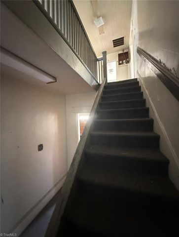 1420 W 4Th Street, Winston-salem, NC 27101