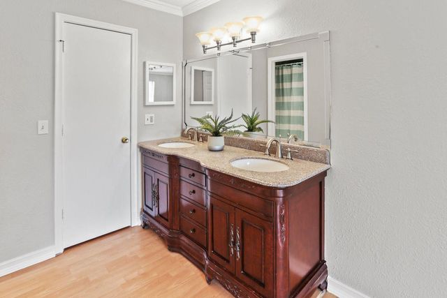 2460 Juniper Drive 203, Delray Beach, FL 33445