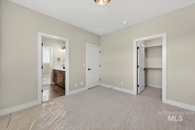 18052 Andorra Ln, Caldwell, ID 83607