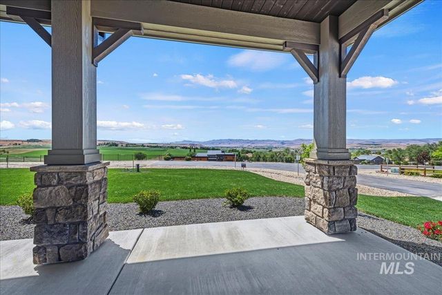 18052 Andorra Ln, Caldwell, ID 83607