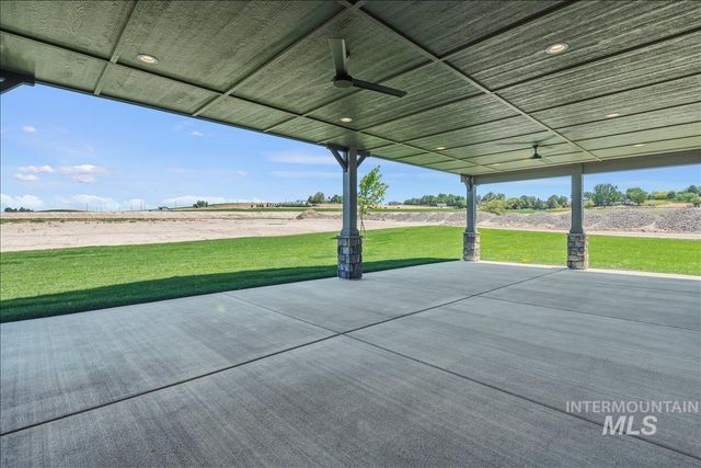 18052 Andorra Ln, Caldwell, ID 83607