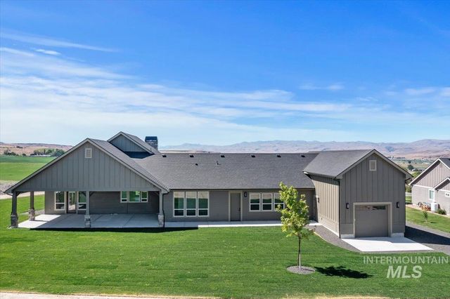 18052 Andorra Ln, Caldwell, ID 83607